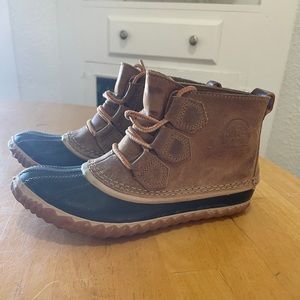 Sorel Rain/Snow Boot Size 6 $50